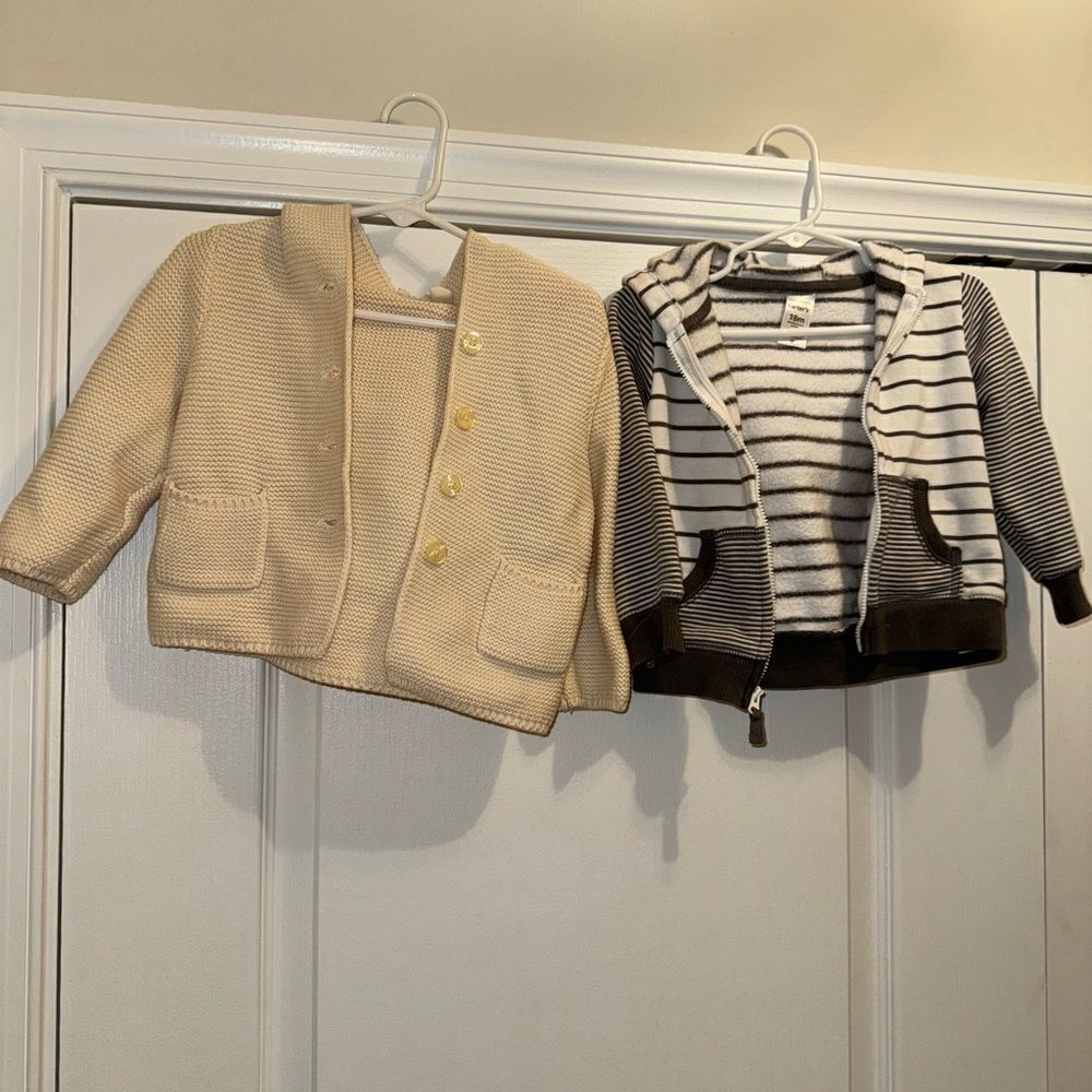 CARTERS Hooded Jackets w Bear Ears 🧸